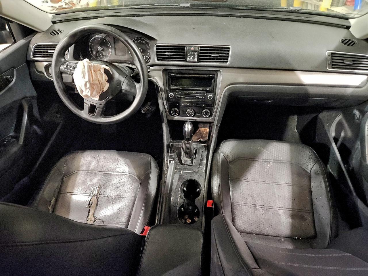 2013 Volkswagen Passat S VIN: 1VWAH7A38DC137929 Lot: 93905245