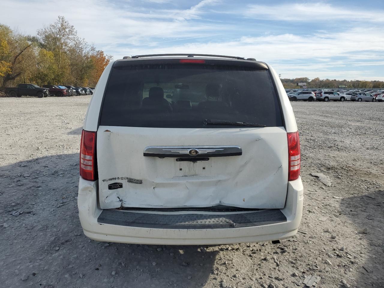 2008 Chrysler Town & Country Touring VIN: 2A8HR54P68R833633 Lot: 82451025