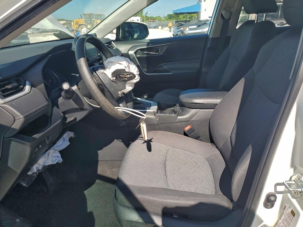 2021 Toyota Rav4 Xle VIN: 2T3W1RFV8MC115558 Lot: 93034635