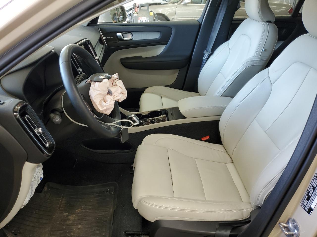 2025 Volvo Xc40 Ultra VIN: YV4L12UF2S2554990 Lot: 92734325