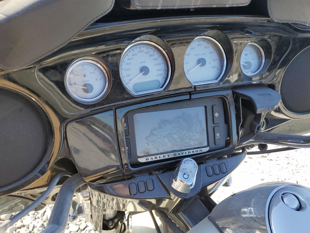 2015 Harley-Davidson Flhxs Street Glide Special VIN: 1HD1KRM13FB624263 Lot: 92716395