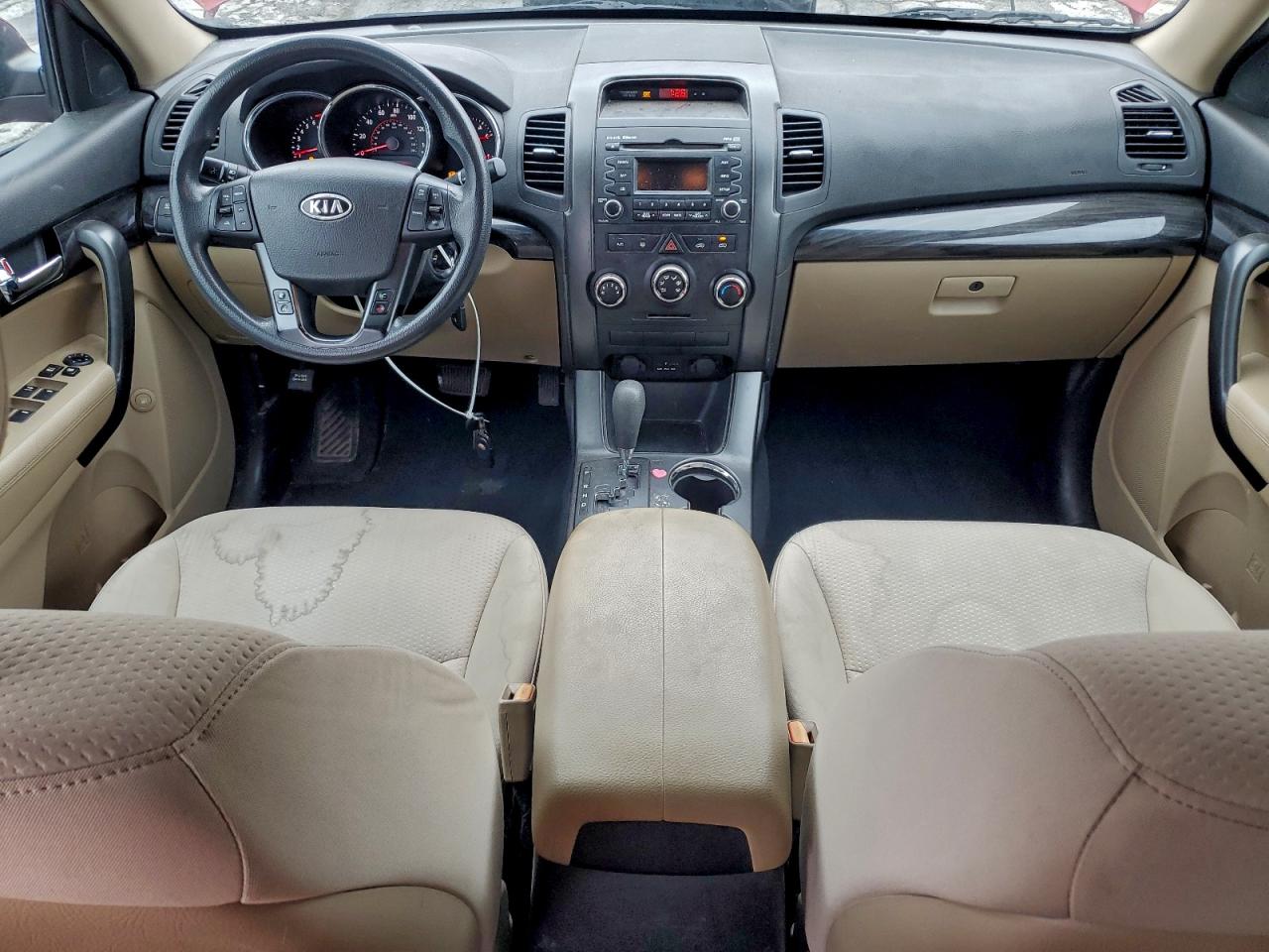 2011 Kia Sorento Base VIN: 5XYKT3A12BG022068 Lot: 94239205