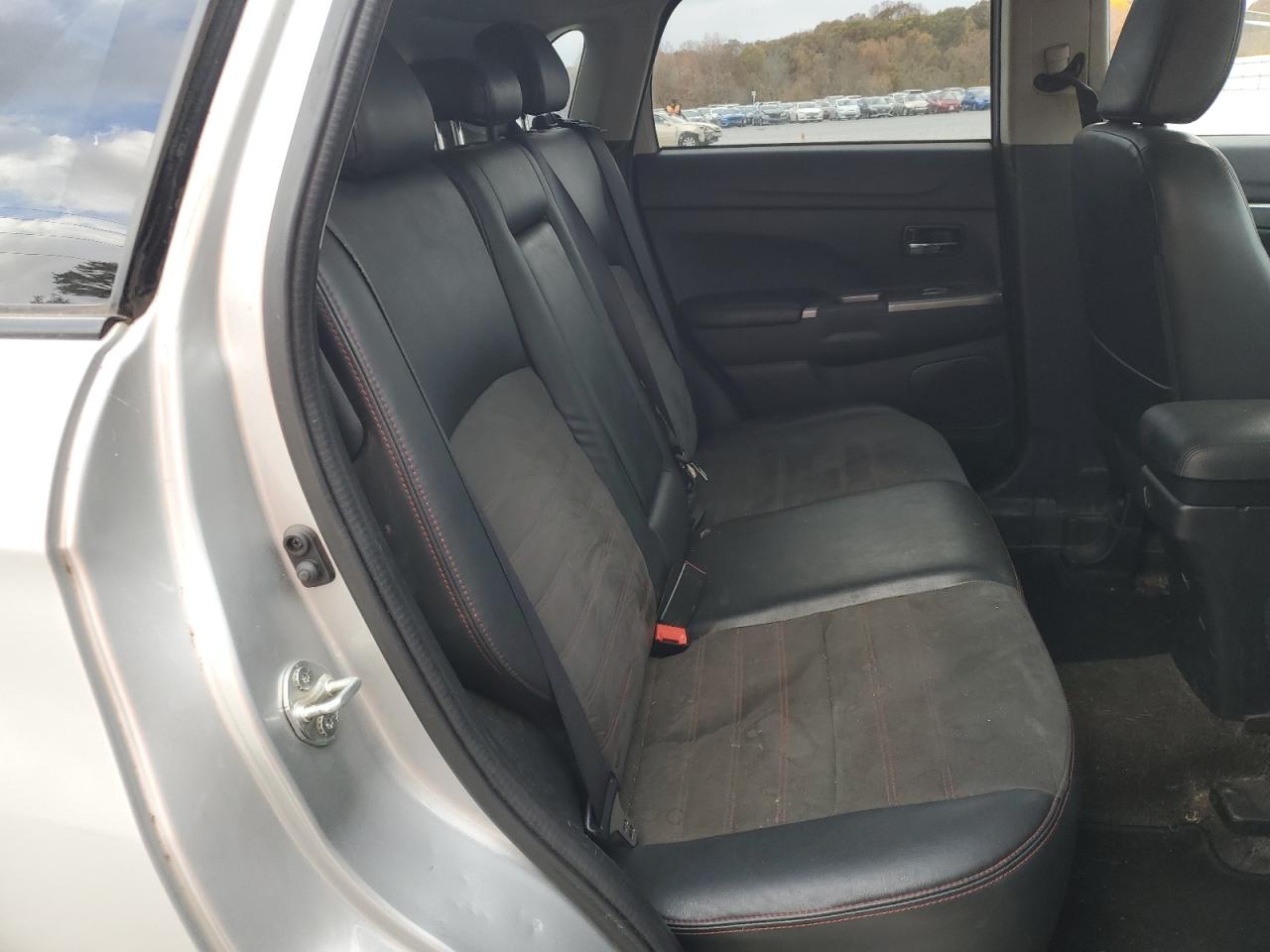 2018 Mitsubishi Outlander Sport Es VIN: JA4AR3AW0JZ018746 Lot: 91811045