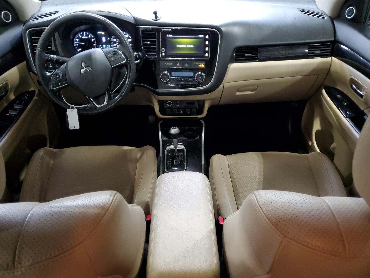 2018 Mitsubishi Outlander Se VIN: JA4AZ3A31JZ067928 Lot: 92606135