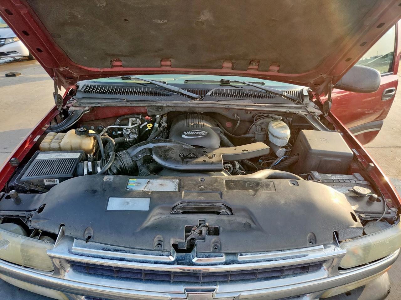 2003 Chevrolet Tahoe C1500 VIN: 1GNEC13ZX3R155966 Lot: 92942045