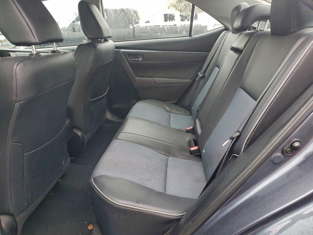 2015 Toyota Corolla L VIN: 5YFBURHE6FP222655 Lot: 82779875