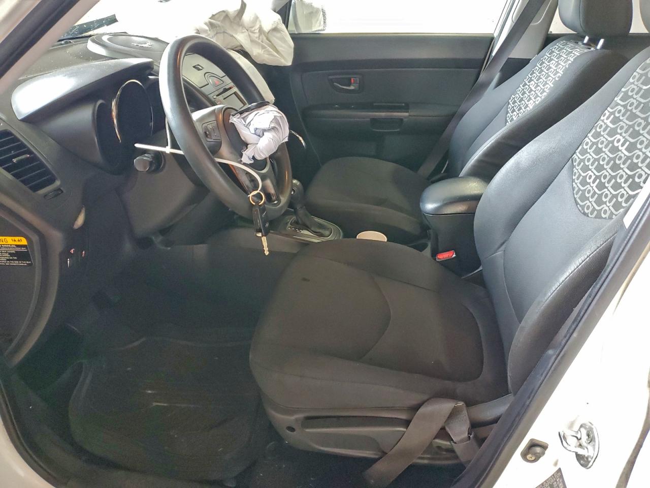 2011 Kia Soul + VIN: KNDJT2A23B7330121 Lot: 94104765