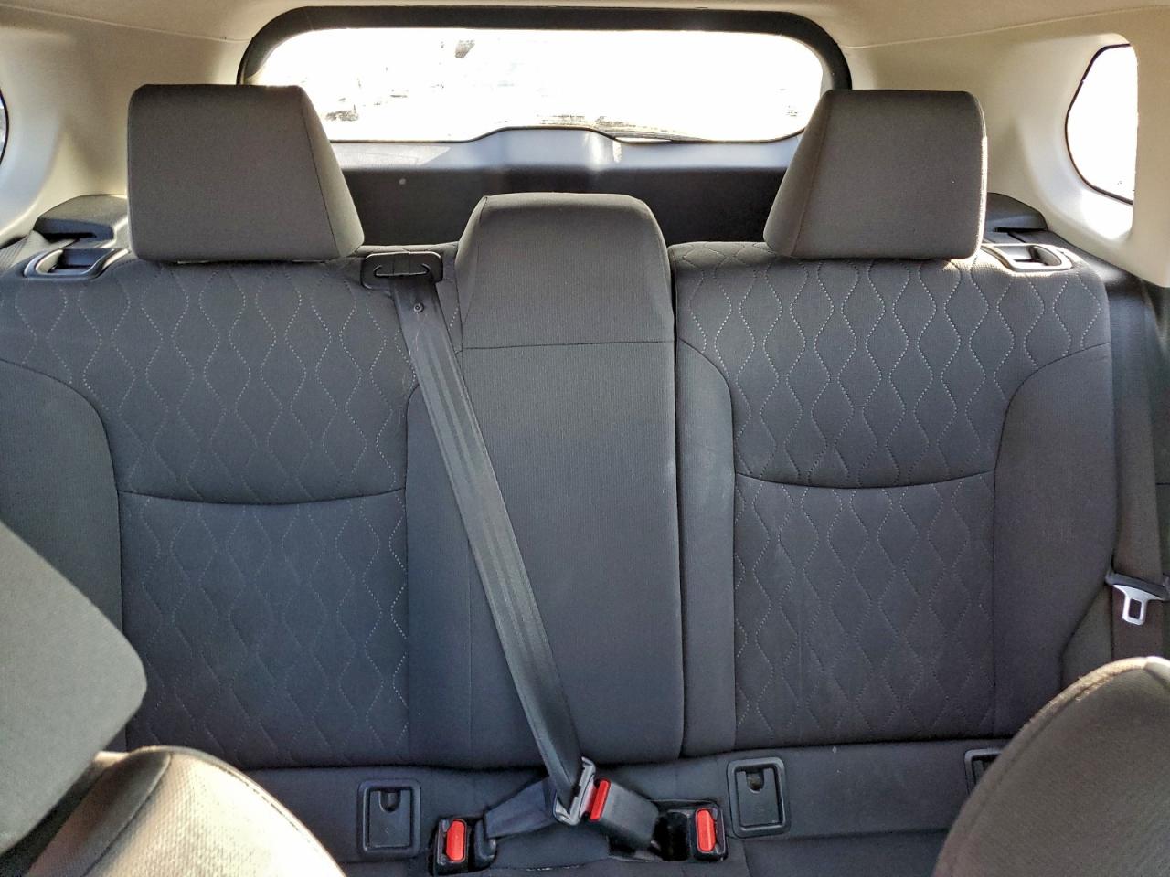 2022 Toyota Corolla Cross Le VIN: 7MUBAAAG2NV008070 Lot: 94670445