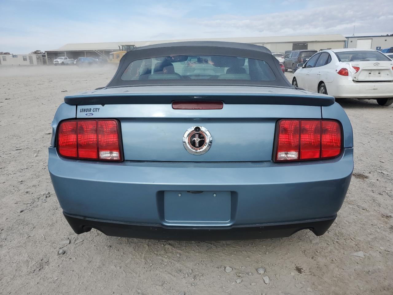 2007 Ford Mustang VIN: 1ZVFT84N675336784 Lot: 92824835