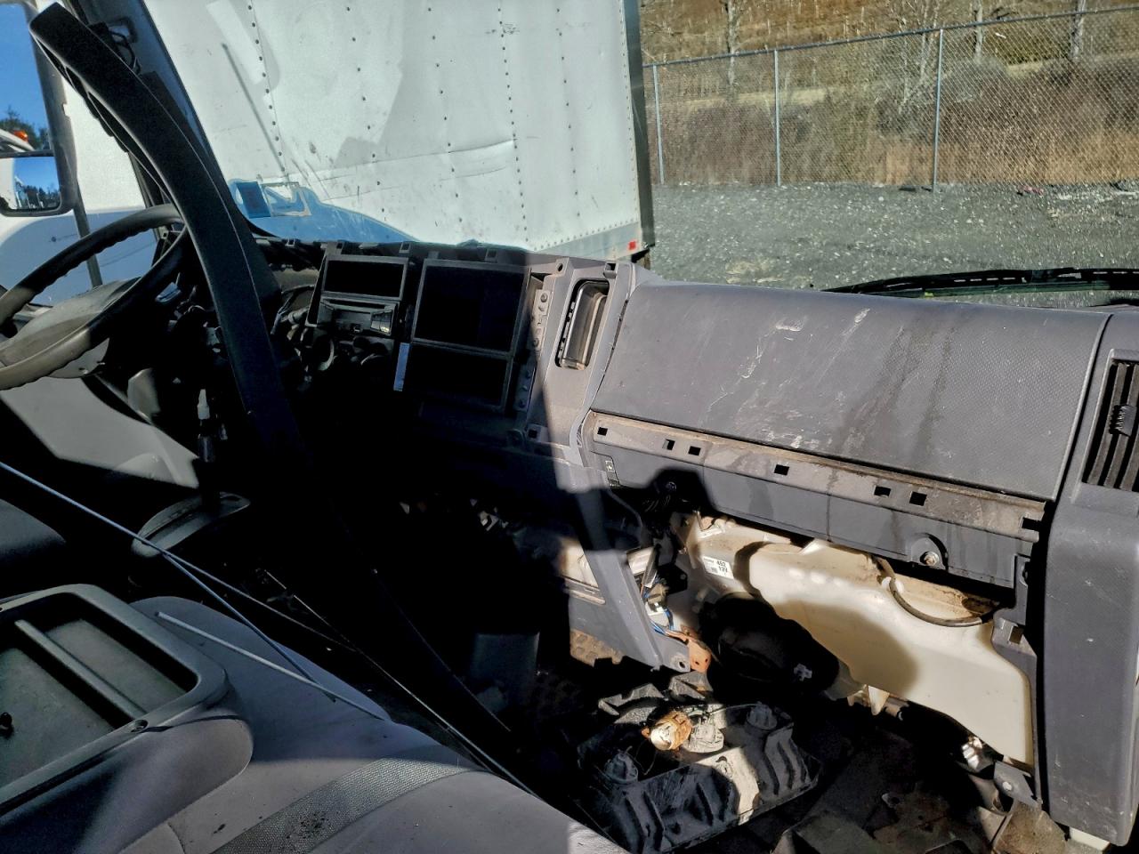 2017 Isuzu Npr Hd VIN: 54DC4W1B5HS808229 Lot: 93648375