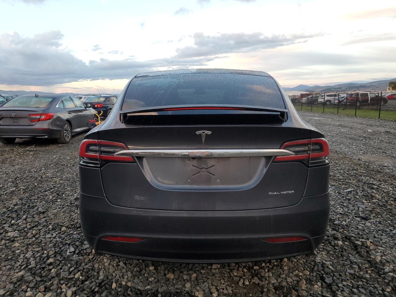 2020 Tesla Model X VIN: 5YJXCAE23LF232765 Lot: 93510165