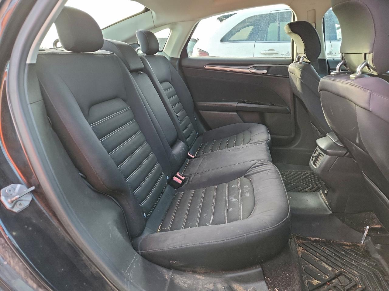 2014 Ford Fusion Se VIN: 3FA6P0HD6ER231916 Lot: 92675205