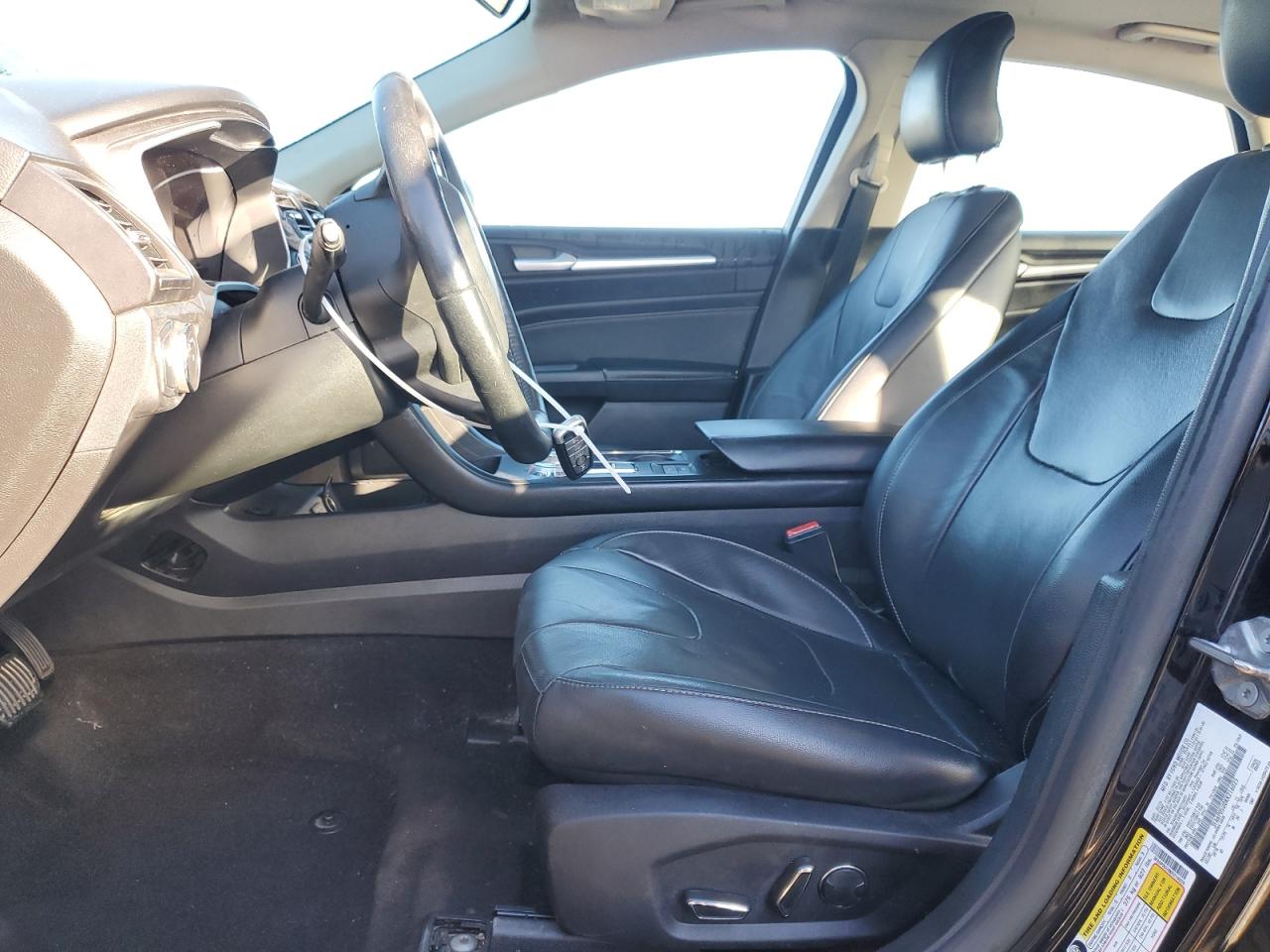 2019 Ford Fusion Titanium VIN: 3FA6P0SU0KR216025 Lot: 93700735