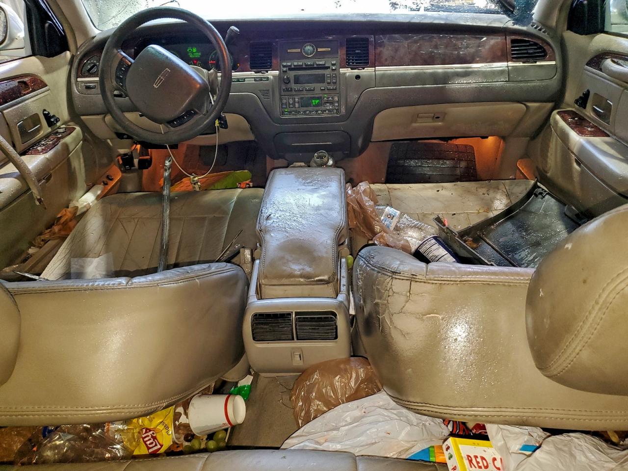 2007 Lincoln Town Car Signature VIN: 1LNHM81W07Y631105 Lot: 93705915