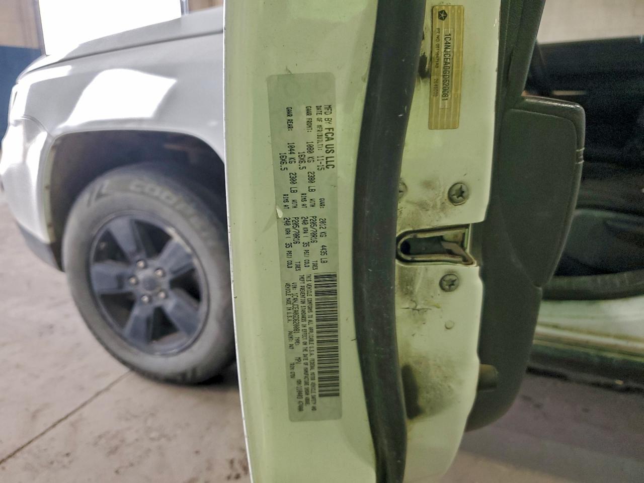 2016 Jeep Compass Latitude VIN: 1C4NJCEA0GD620081 Lot: 93711665