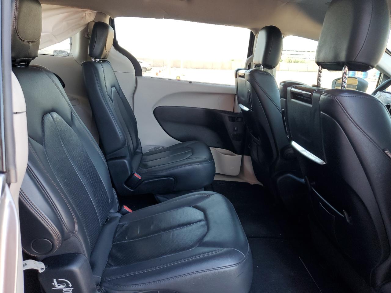 2017 Chrysler Pacifica Touring L Plus VIN: 2C4RC1EGXHR537003 Lot: 92016865