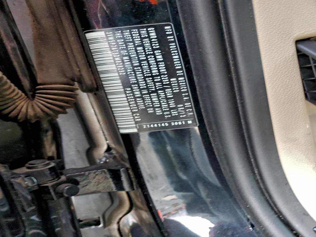 2013 Volkswagen Beetle VIN: 3VW5P7AT9DM828292 Lot: 94557345