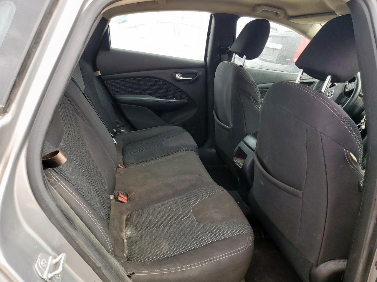 2015 Dodge Dart Sxt VIN: 1C3CDFBBXFD222618 Lot: 93268615