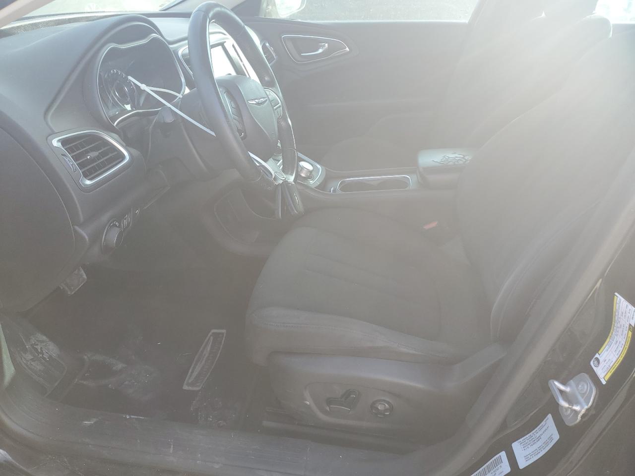 2016 Chrysler 200 Limited VIN: 1C3CCCAB3GN147792 Lot: 92996485