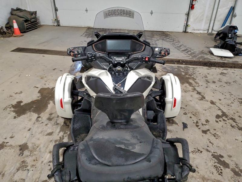 2025 CAN-AM SPYDER ROADSTER RT  