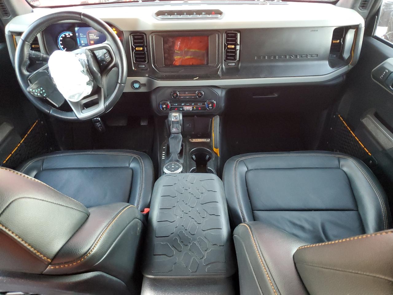 2023 Ford Bronco Base VIN: 1FMEE5DH8PLB33825 Lot: 92269255