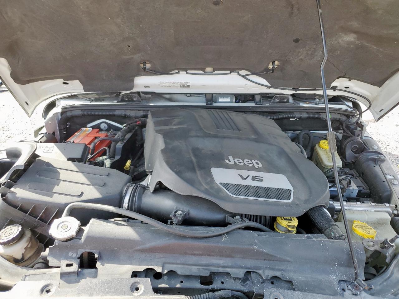 2015 Jeep Wrangler Unlimited Sahara VIN: 1C4HJWEG2FL525030 Lot: 93828265