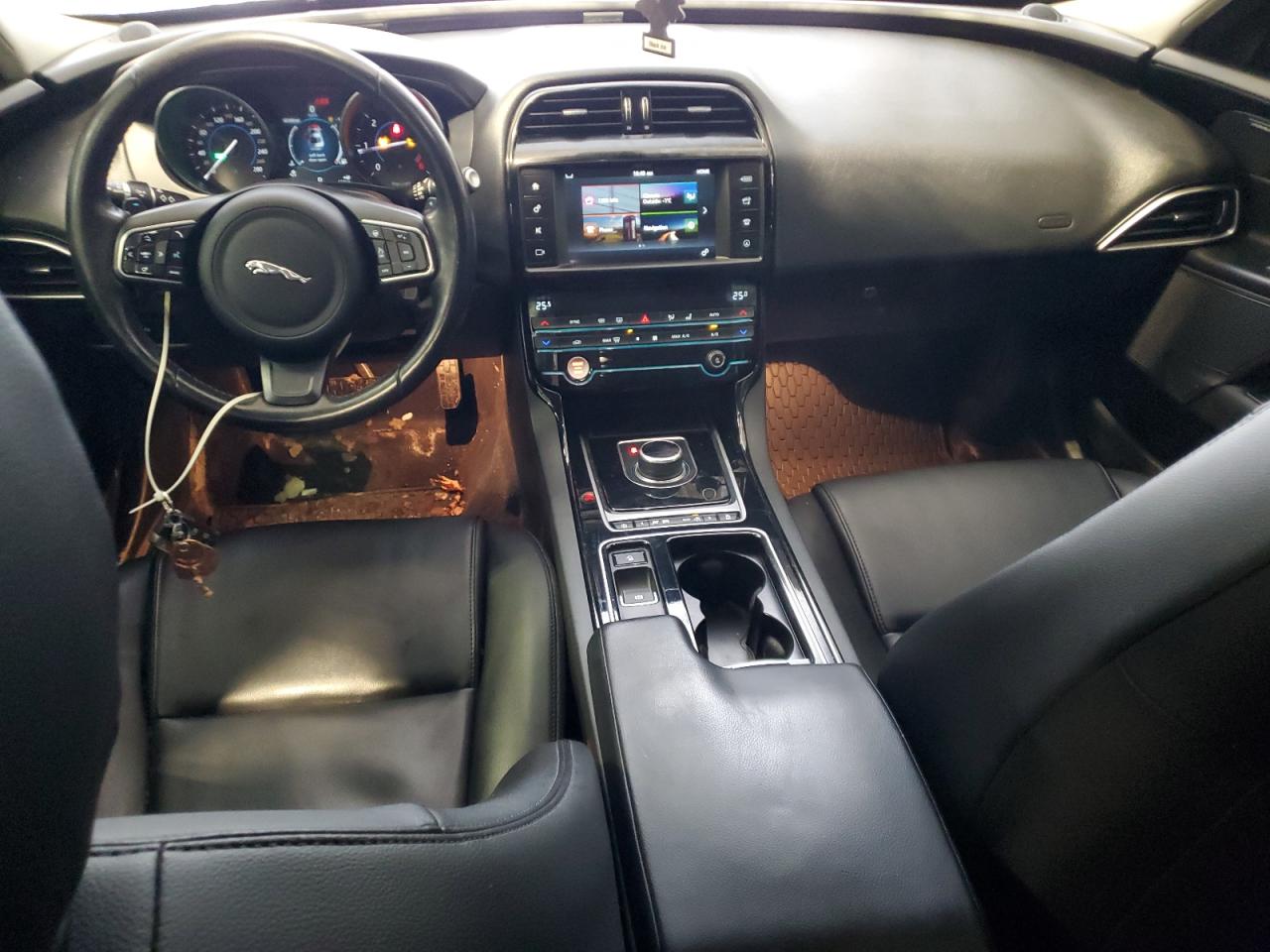 2018 Jaguar Xe Premium VIN: SAJAJ4FN0JCP25286 Lot: 91853745