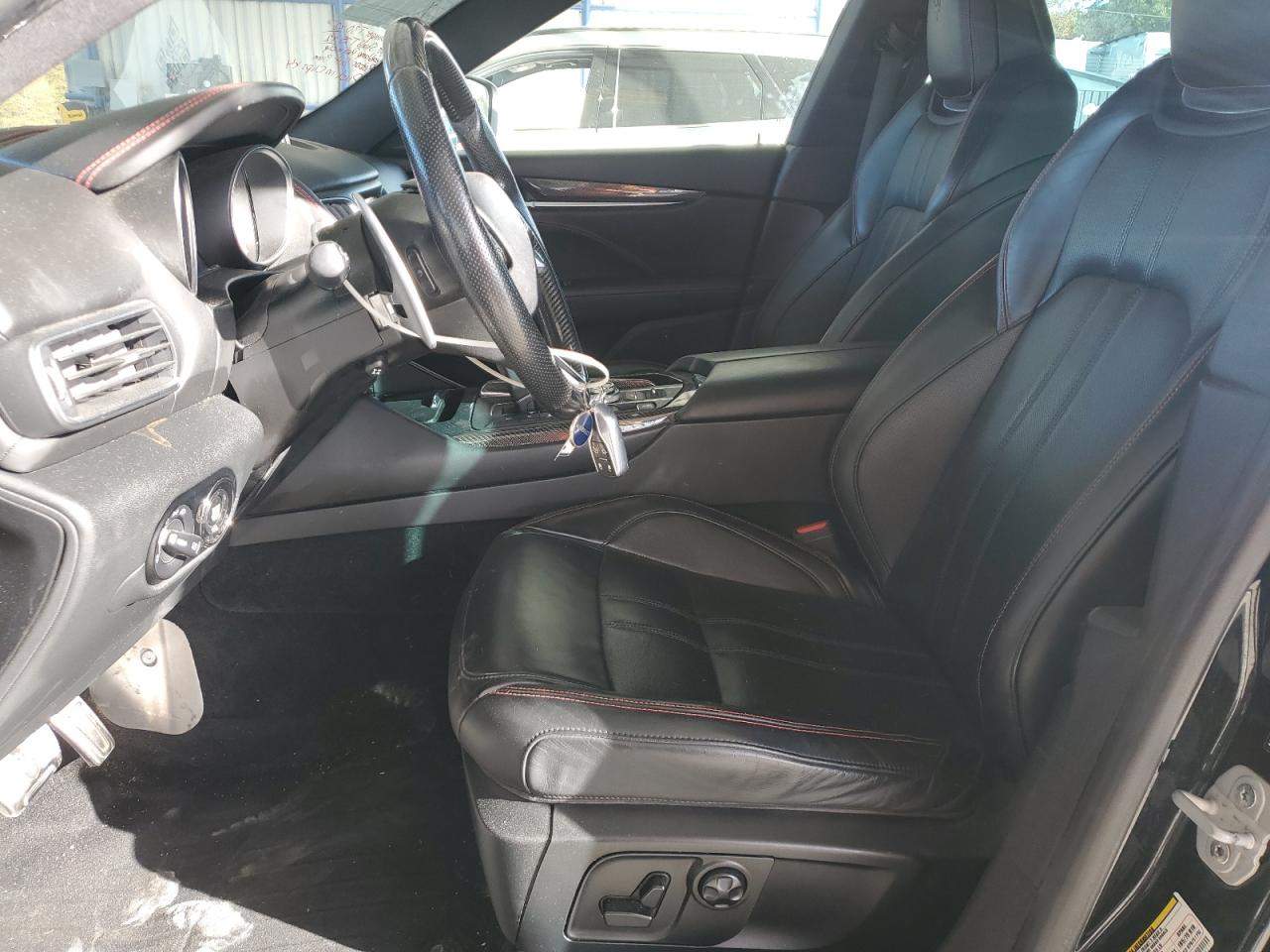 2017 Maserati Levante Sport VIN: ZN661XUS5HX253327 Lot: 92813055