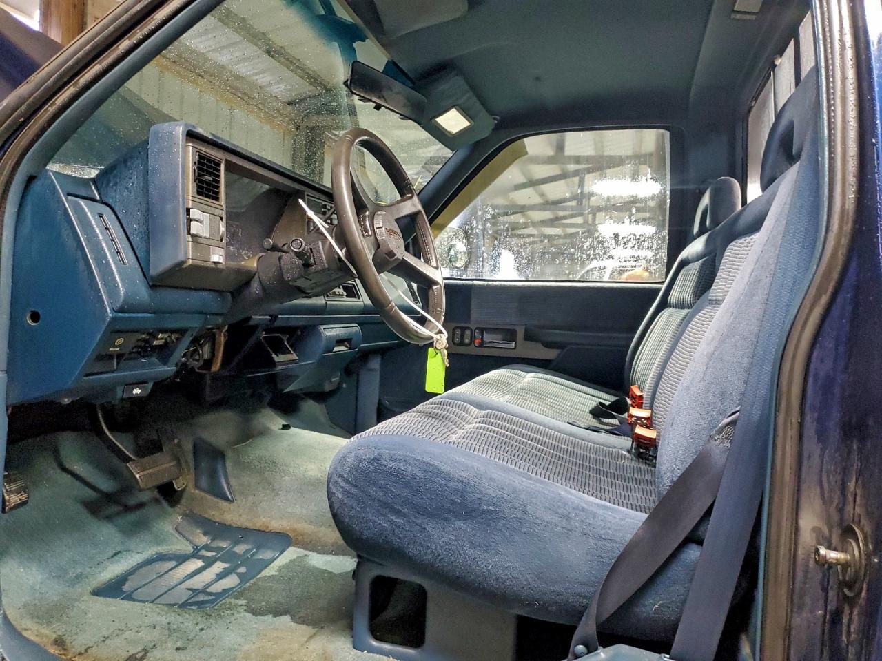 1994 Chevrolet Gmt-400 C1500 VIN: 1GCDC14H2RZ256552 Lot: 94316345