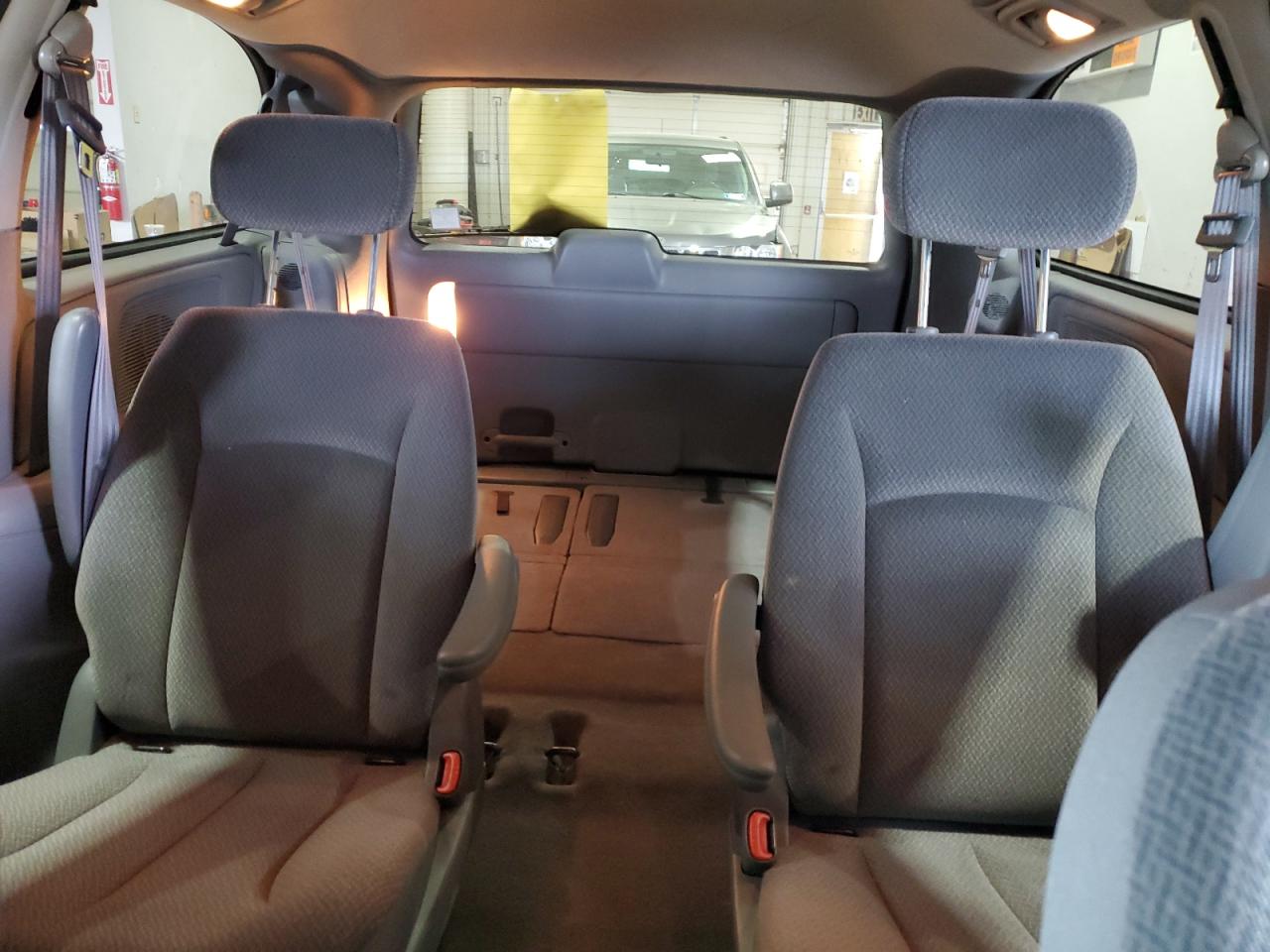 2005 Dodge Grand Caravan Sxt VIN: 2D4GP44L35R210341 Lot: 91497625