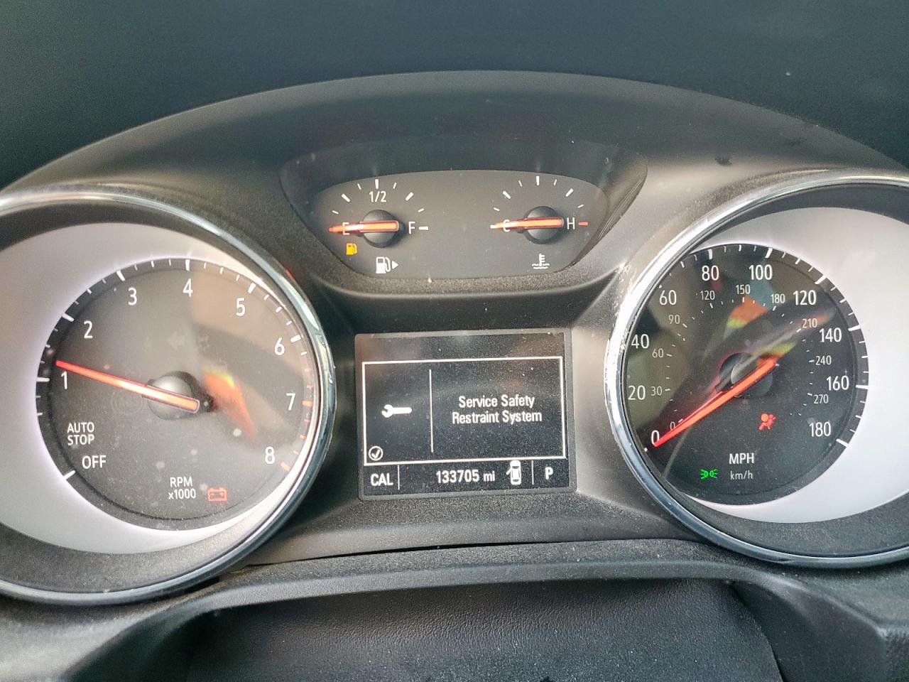 2018 Buick Regal Preferred VIN: W04GL6SX7J1096332 Lot: 92623995