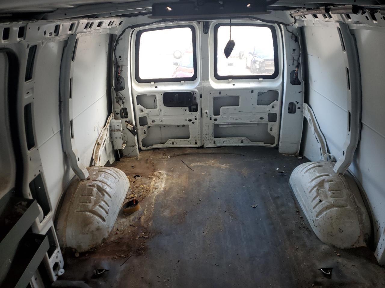 2017 Chevrolet Express G2500 VIN: 1GCWGAFF3H1197324 Lot: 85929515