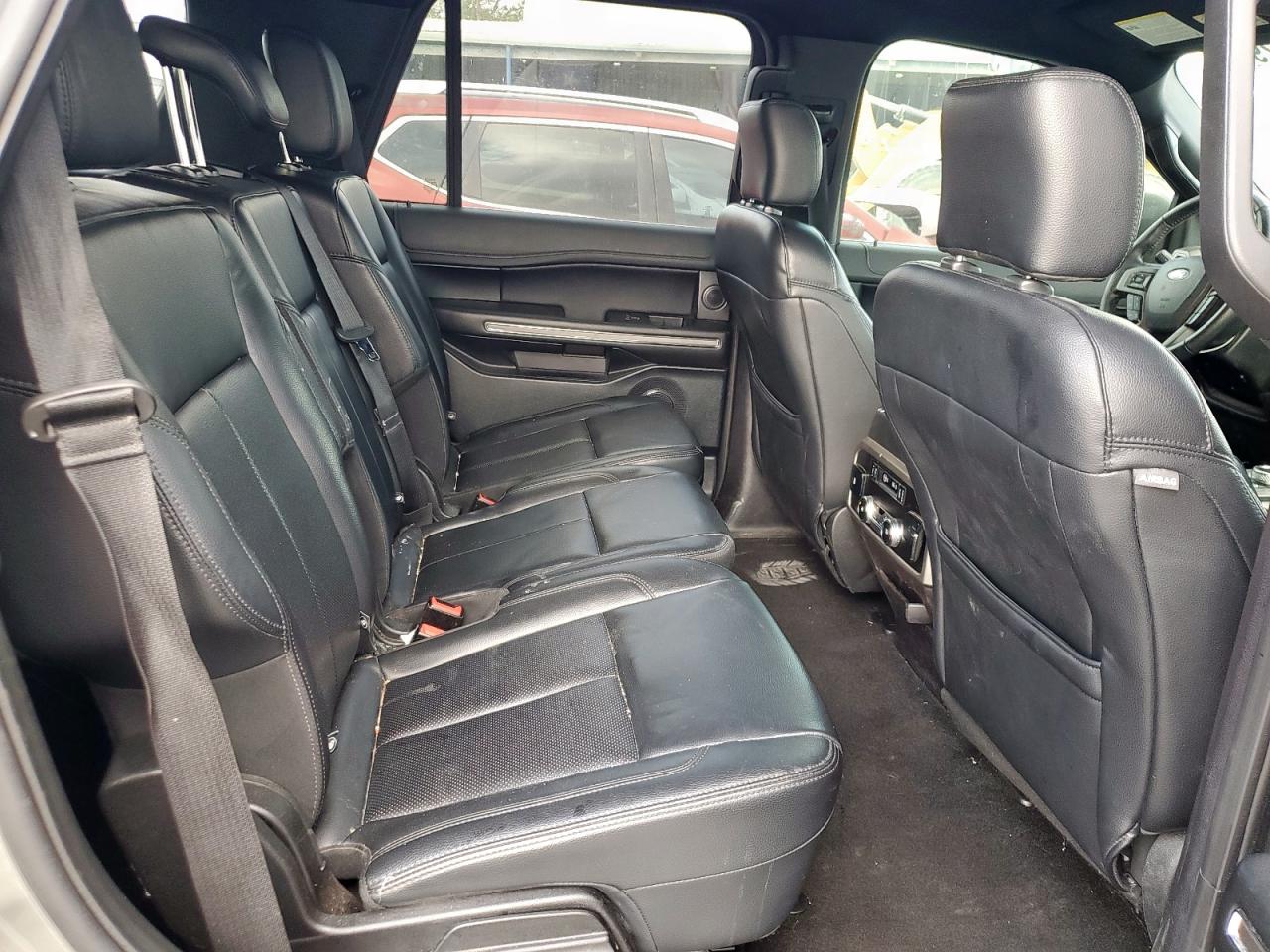 2019 Ford Expedition Xlt VIN: 1FMJU1HT8KEA26960 Lot: 93002915