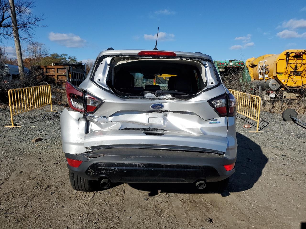 2018 Ford Escape Se VIN: 1FMCU9GD2JUC28165 Lot: 85435495