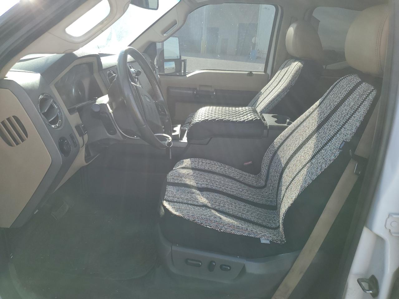 2011 Ford F250 Super Duty VIN: 1FT7W2B65BEA98412 Lot: 92825485