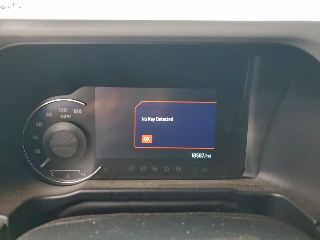 2022 Ford Bronco Base VIN: 1FMDE5CP9NLB31390 Lot: 93857155