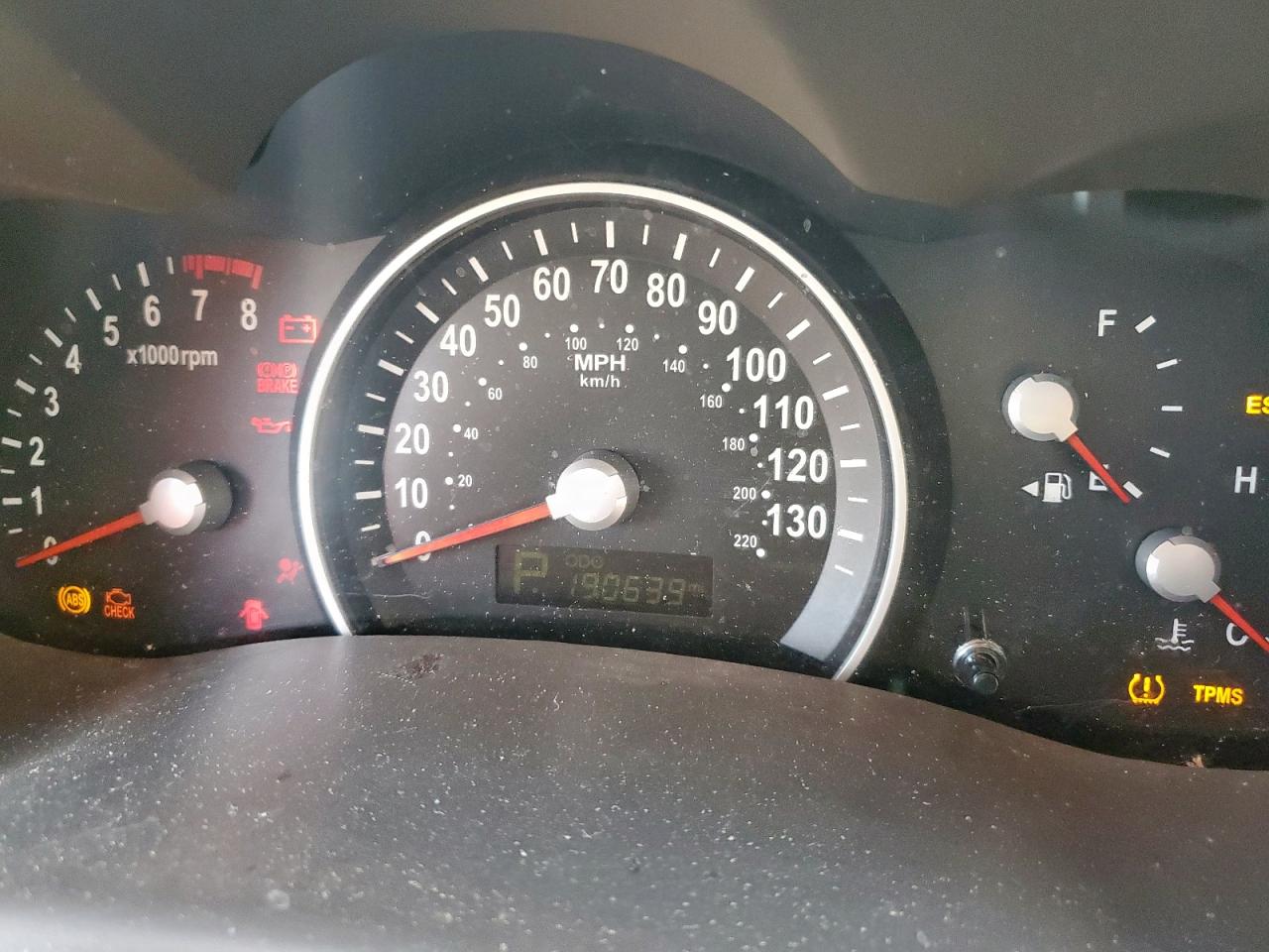 2011 Kia Sedona Lx VIN: KNDMG4C7XB6372281 Lot: 92132935