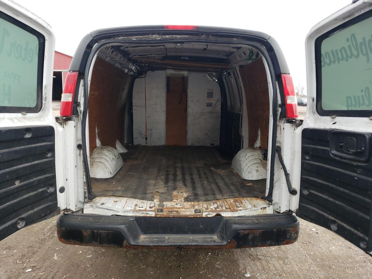 2017 GMC Savana G2500 VIN: 1GTW7AFF7H1100609 Lot: 89804815