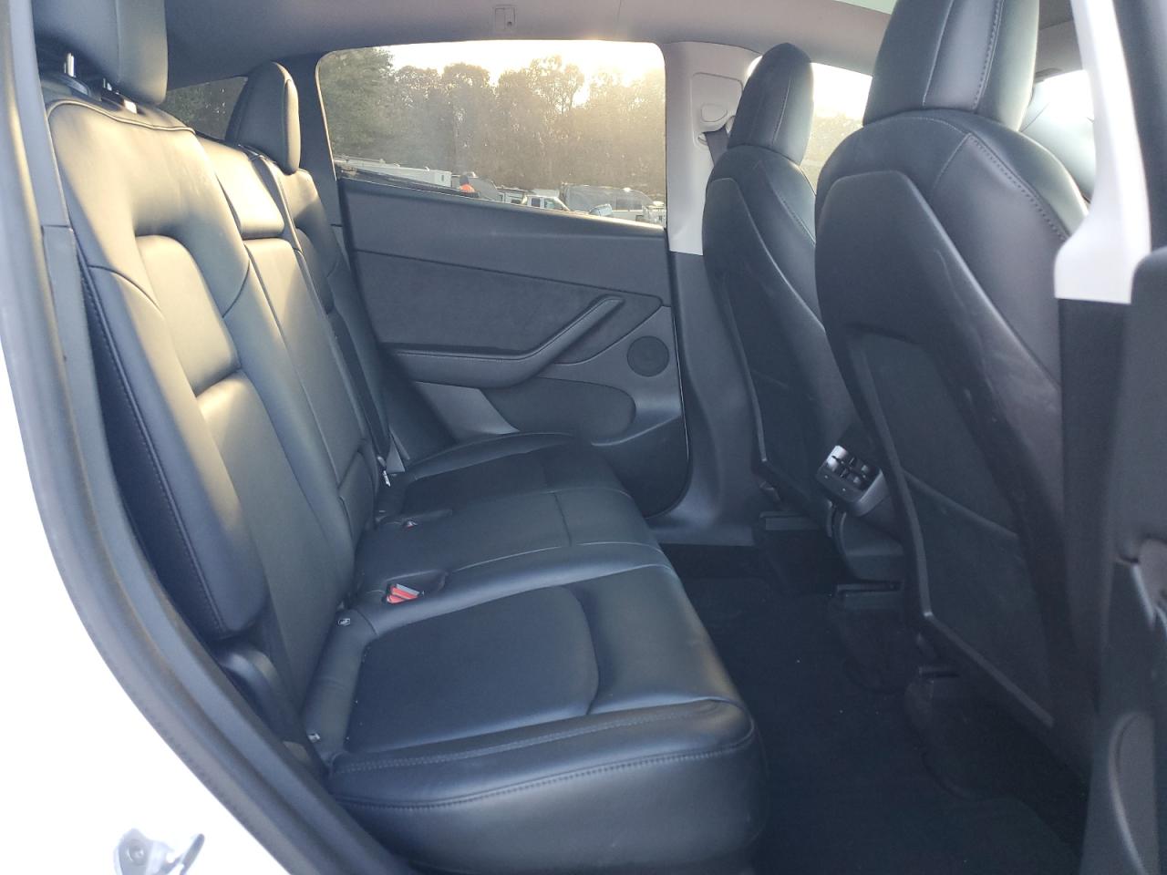 2021 Tesla Model Y VIN: 5YJYGDEE0MF185913 Lot: 91097905