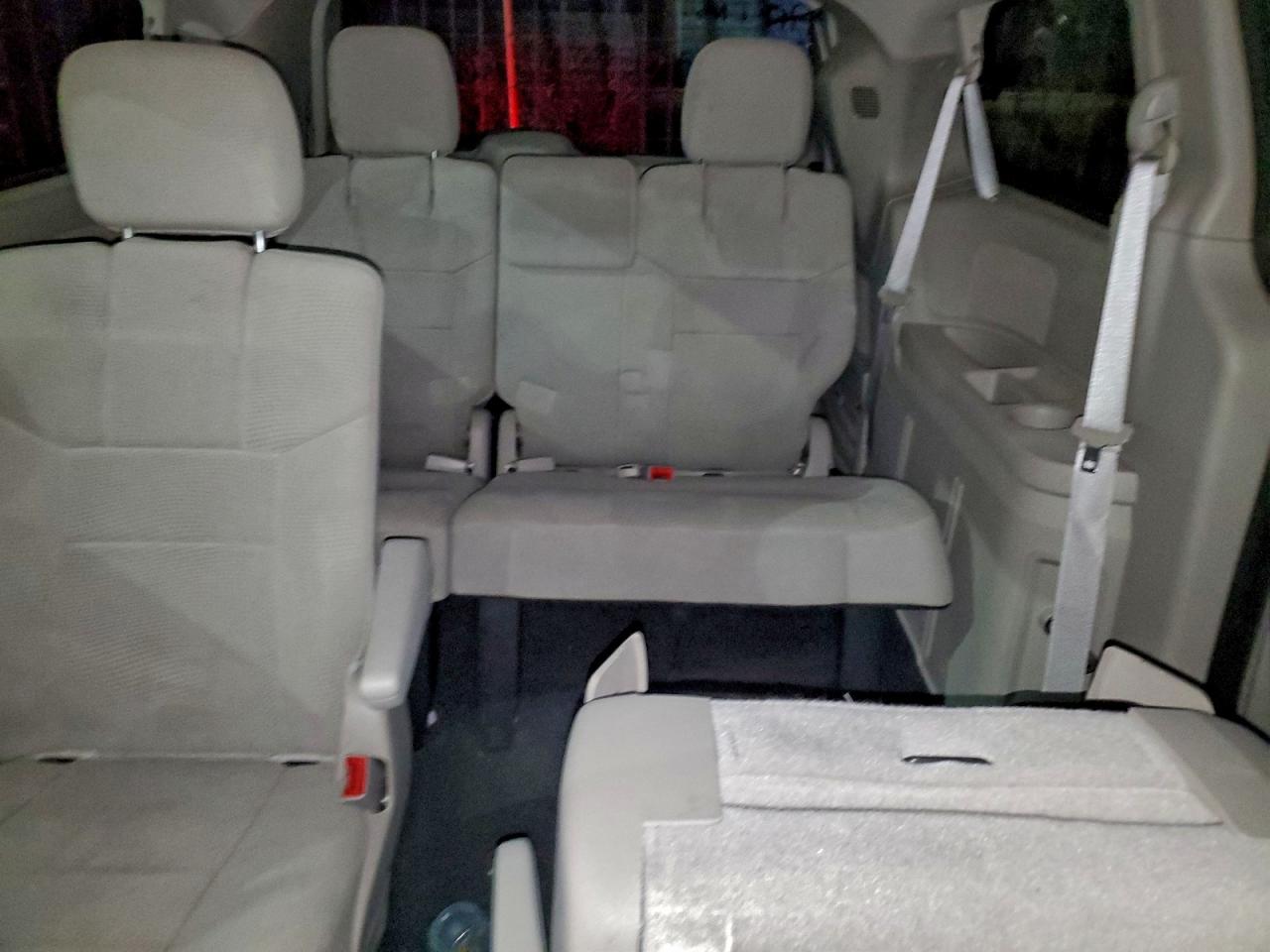 2014 Dodge Grand Cara VIN: 114218 Lot: 85440785