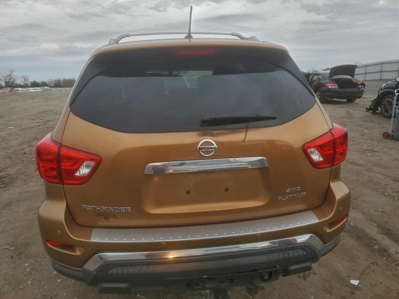 2017 Nissan Pathfinder S VIN: 5N1DR2MM6HC611611 Lot: 94444185