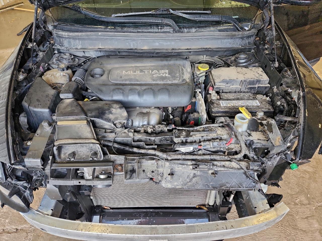 2015 Jeep Cherokee Latitude VIN: 1C4PJLCB9FW536770 Lot: 93340295