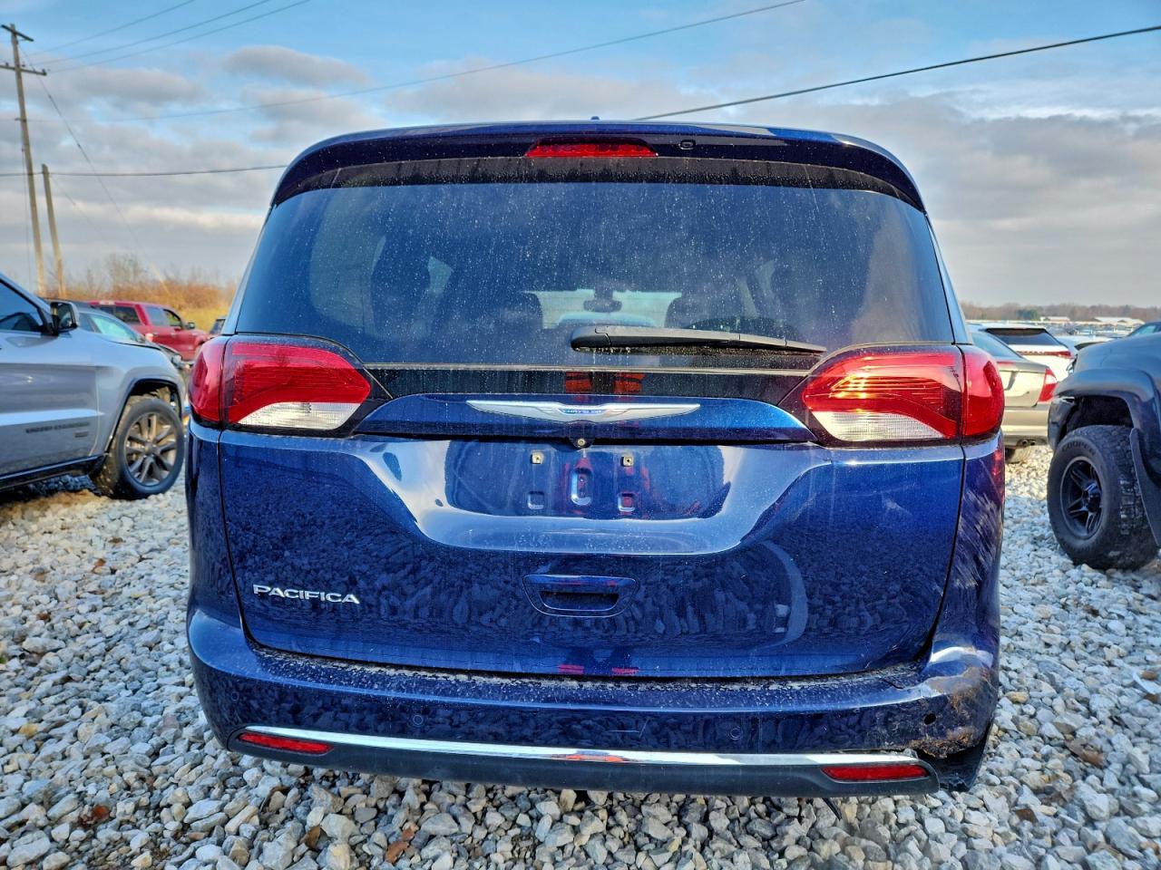 2017 Chrysler Pacifica Touring L Plus VIN: 2C4RC1EG4HR647805 Lot: 92295275