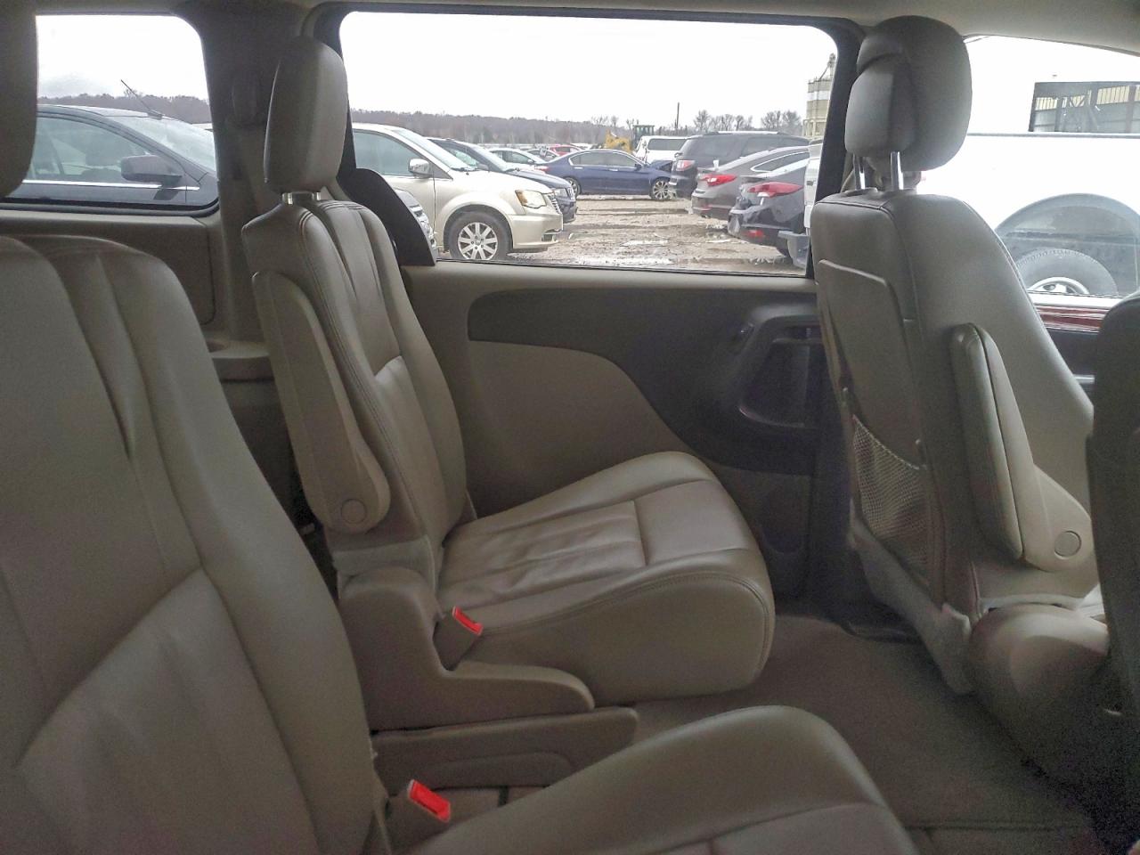 2014 Chrysler Town & Country Touring VIN: 2C4RC1BG0ER180348 Lot: 90414445