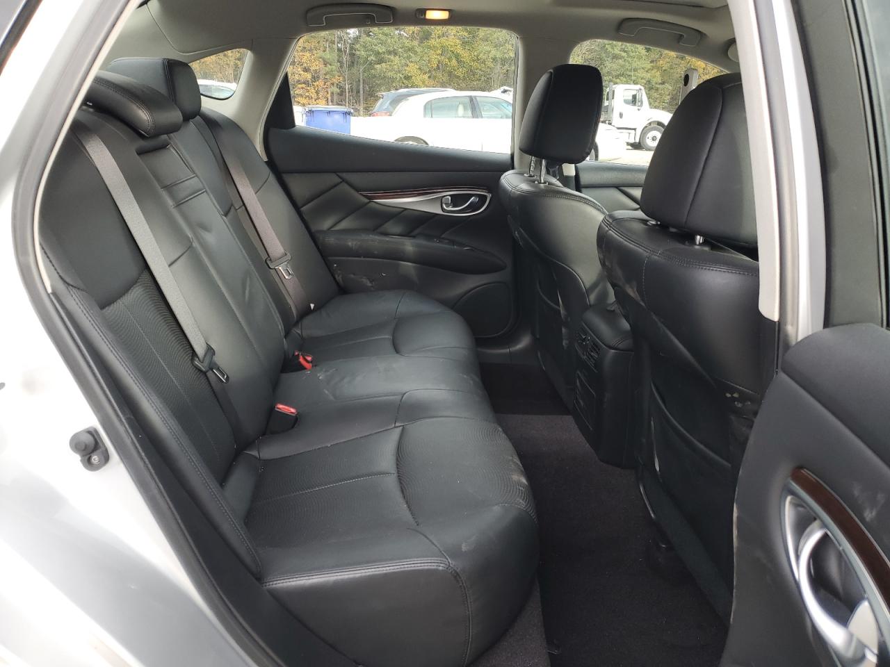 2019 Infiniti Q70 3.7 Luxe VIN: JN1BY1AP6KM505526 Lot: 91251105