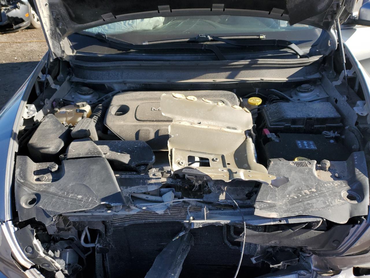 2015 Jeep Cherokee Latitude VIN: 1C4PJMCB8FW551668 Lot: 91806885