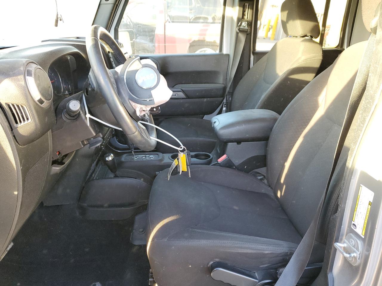 2016 Jeep Wrangler Unlimited Sport VIN: 1C4BJWDG5GL138061 Lot: 90619425