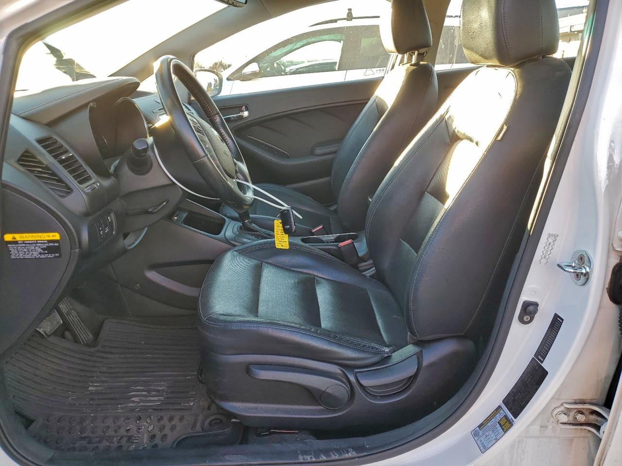 2016 Kia Forte Ex VIN: KNAFZ4A84G5615060 Lot: 94360275