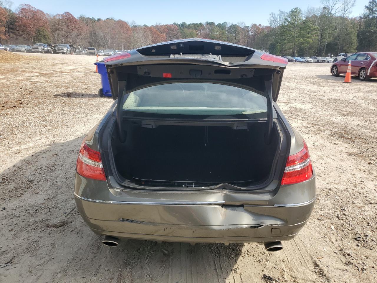 2013 Mercedes-Benz E 350 VIN: WDDKJ5KB8DF184498 Lot: 92909935