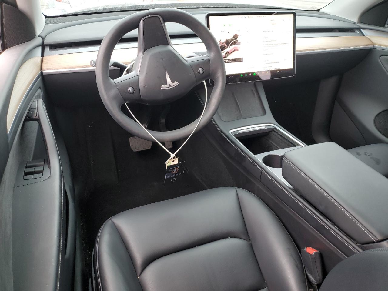 2023 Tesla Model Y VIN: 7SAYGDEE1PA189120 Lot: 90830525